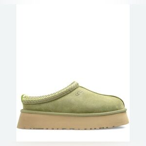 UGG Tazz II Shade Muted Brass Women’s size 8